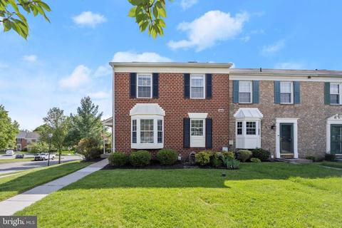 1 Longmont Ct, Cockeysville, MD 21030