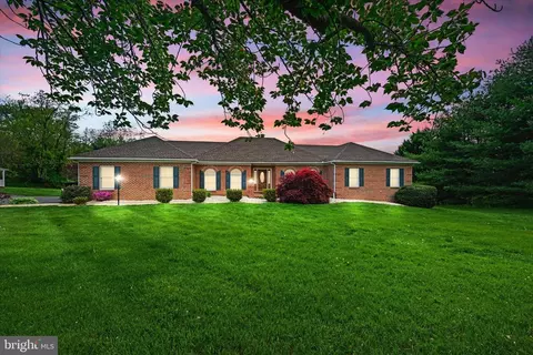 1016 Bernoudy Rd, White Hall, MD 21161