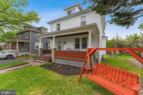 4210 Maryland Pl, Baltimore, MD 21229