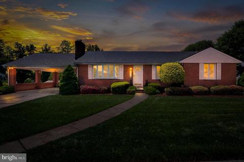 9401 Dawnvale Rd, Nottingham, MD 21236