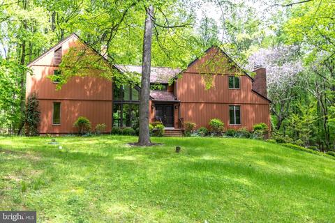 1012 Chestnut Ridge Dr, Lutherville Timonium, MD 21093