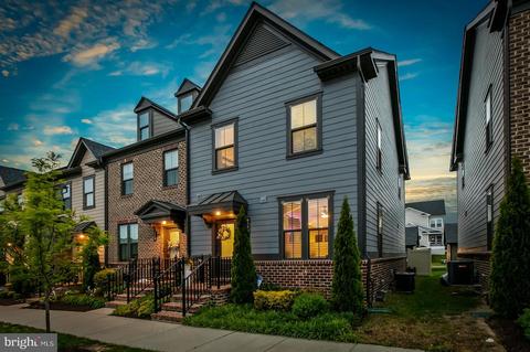 6410 Dalston St, Middle River, MD 21220