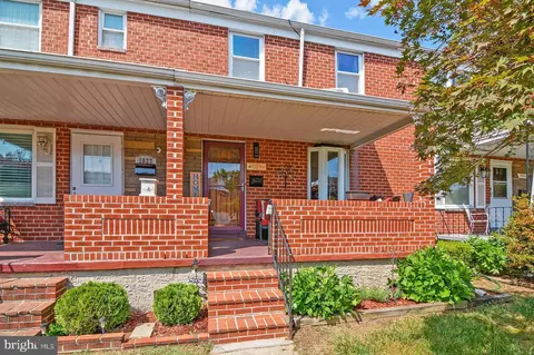 1029 Foxchase Ln, Essex, MD 21221