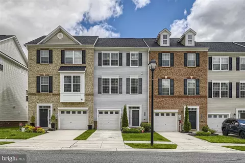 913 Morgan Run Rd, Middle River, MD 21220