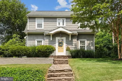 15 Hilltop Rd, Towson, MD 21286