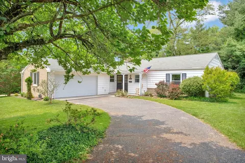 138 Springside Dr, Lutherville Timonium, MD 21093