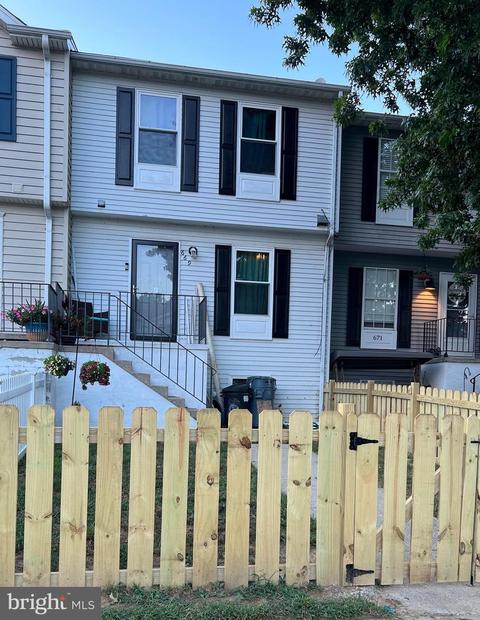 669 Kittendale Cir, Middle River, MD 21220