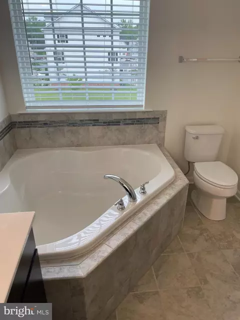 977 Morgan Run Rd, Middle River, MD 21220 photo 13