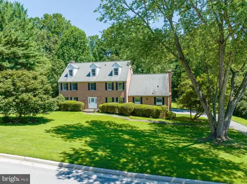 13711 Killarney Ct, Phoenix, MD 21131