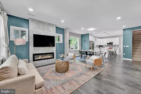 602 Coleraine Rd, Baltimore, MD 21229