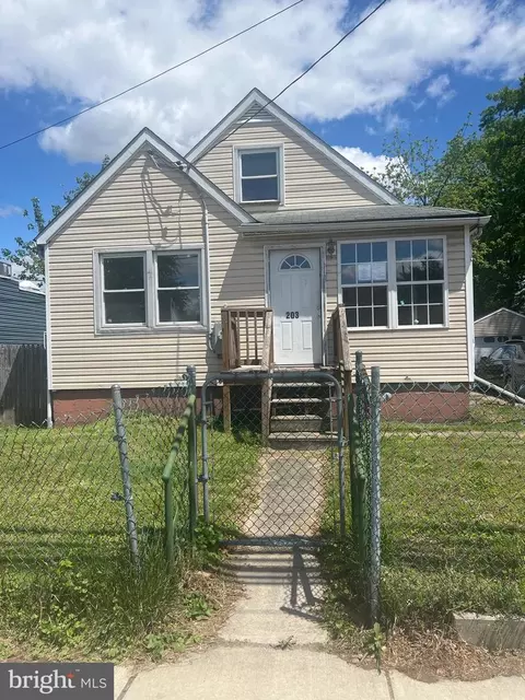 203 S Marlyn Ave, Essex, MD 21221