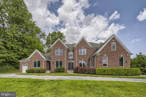 22 S Lake Way, Reisterstown, MD 21136