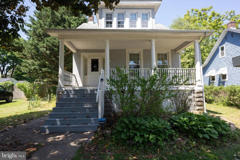 4 Farmhurst Rd, Pikesville, MD 21208