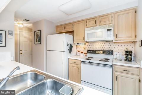 66 Laurel Path Ct #3, Nottingham, MD 21236 photo 13