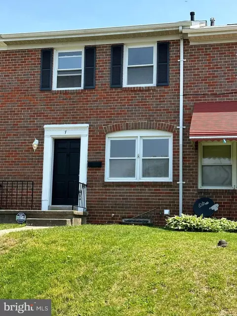 7 Terron Ct, Parkville, MD 21234