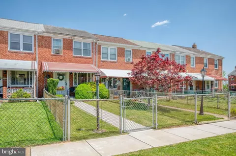 562 Chalcot Sq, Essex, MD 21221