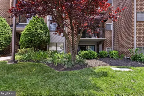 11 Mullingar Ct #102, Lutherville Timonium, MD 21093