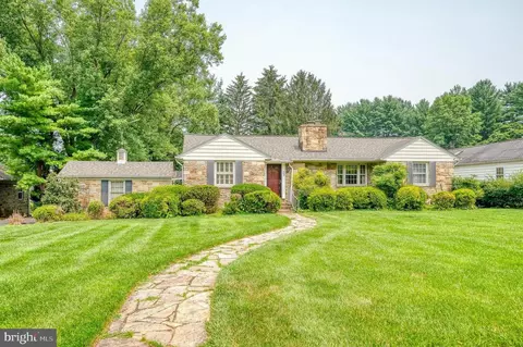 1105 Hampton Garth, Towson, MD 21286