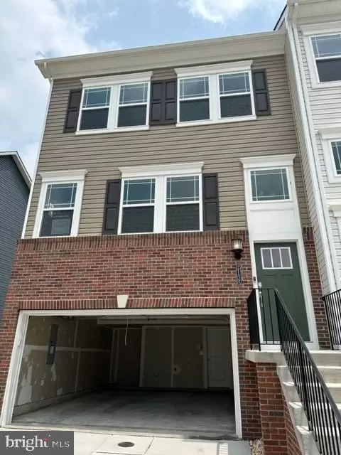 2135 Woodlands Rd, Windsor Mill, MD 21244