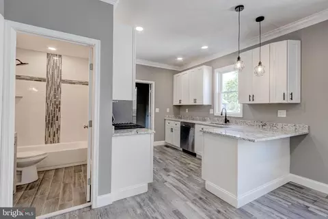 124 3rd Ave, Halethorpe, MD 21227 photo 9