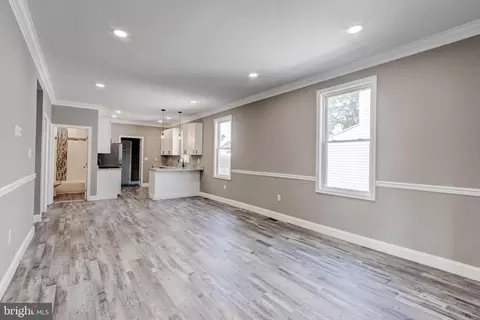124 3rd Ave, Halethorpe, MD 21227 photo 5