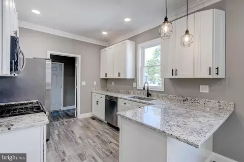 124 3rd Ave, Halethorpe, MD 21227 photo 11
