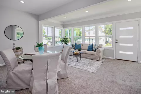 299 Lavern Ave, Halethorpe, MD 21227 photo 4
