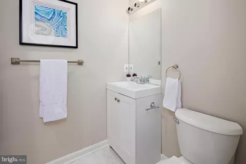 299 Lavern Ave, Halethorpe, MD 21227 photo 18