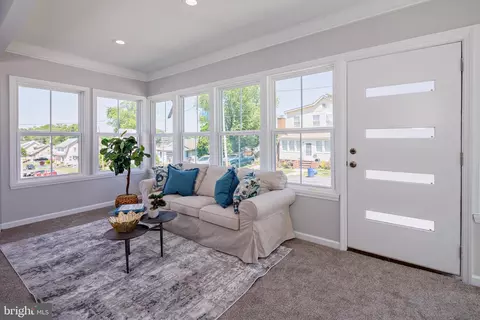 299 Lavern Ave, Halethorpe, MD 21227 photo 5