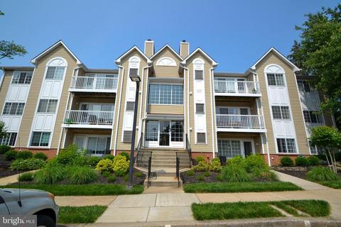 23 Tintern Ct #301, Lutherville Timonium, MD 21093
