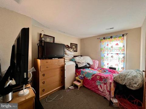 6 Bykes Ct, Baltimore, MD 21206 photo 5