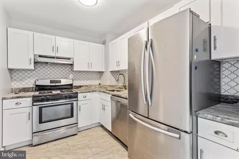 130 Slade #412, Pikesville, MD 21208