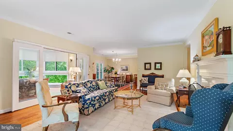 13 Devon Hill Rd #C2, Baltimore, MD 21210 photo 6