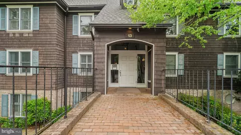 13 Devon Hill Rd #C2, Baltimore, MD 21210