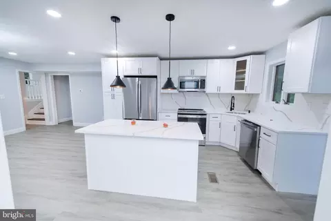 8113 Pinecrest Ave, Rosedale, MD 21237