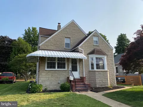 7036 Dunhill Rd, Dundalk, MD 21222
