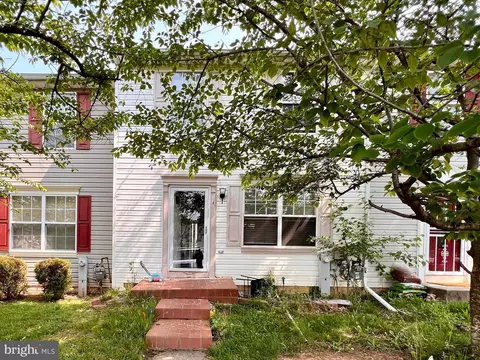 4 Nancy Ct, Rosedale, MD 21237