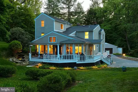 1008 Rolandvue Rd, Ruxton, MD 21204
