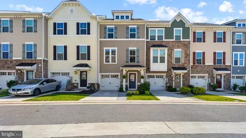 8227 Secluded Cove Ln, Dundalk, MD 21222