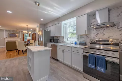 6804 Gunder Ave, Middle River, MD 21220 photo 6