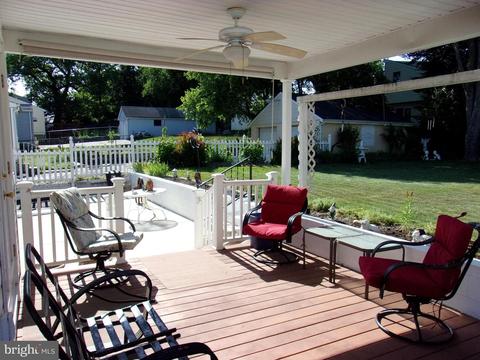 134 1st Ave, Halethorpe, MD 21227 photo 4