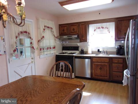 134 1st Ave, Halethorpe, MD 21227 photo 25