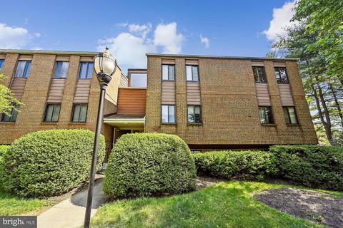 1 Windblown Ct #102, Baltimore, MD 21209