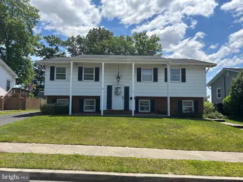 3 Palma Ct, Parkville, MD 21234