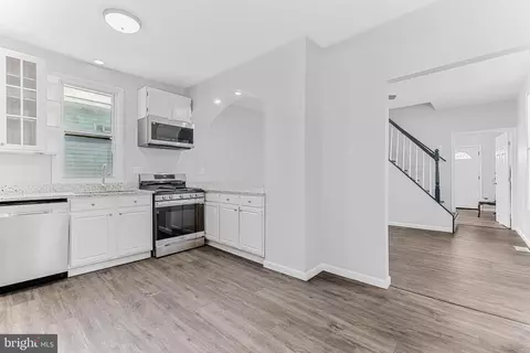 100 5th, Halethorpe, MD 21227 photo 12