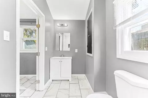 100 5th, Halethorpe, MD 21227 photo 34