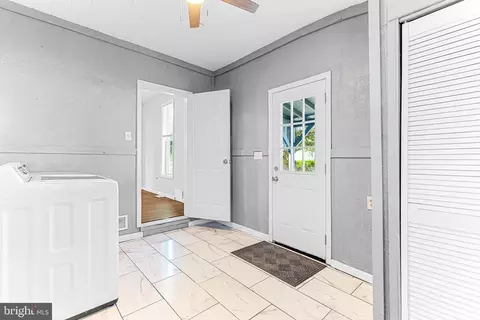 100 5th, Halethorpe, MD 21227 photo 20