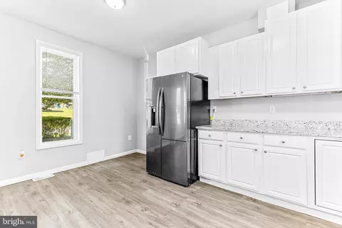 100 5th, Halethorpe, MD 21227 photo 16