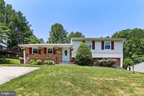 9122 Waltham Woods, Parkville, MD 21234
