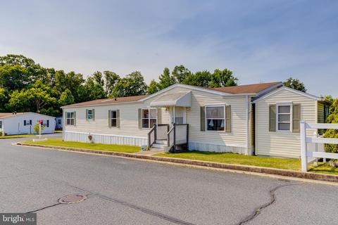 9904 Van Tassel Ln, Middle River, MD 21220